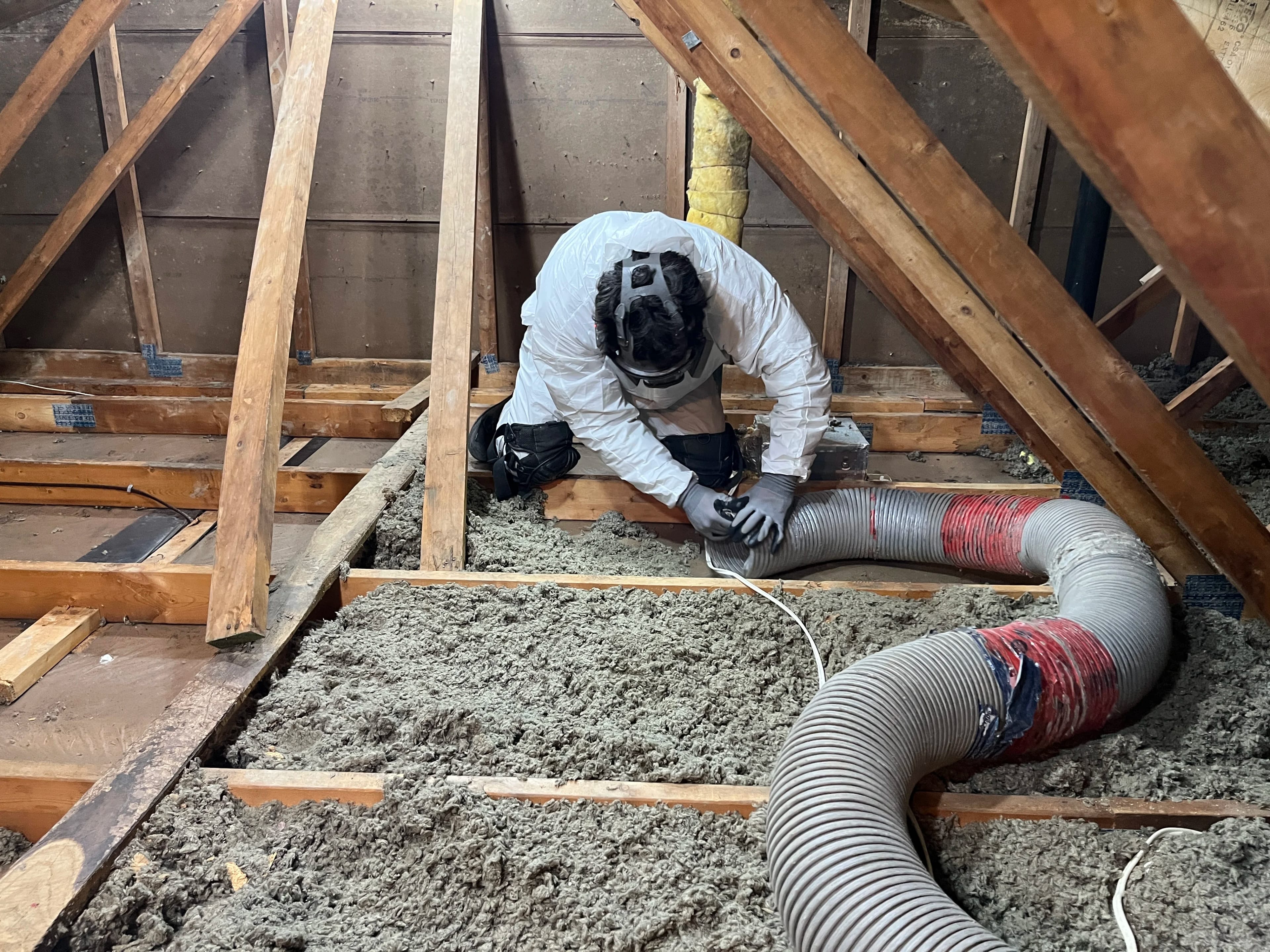Attic insulation removal and attic vacuuming service in Toronto and the GTA